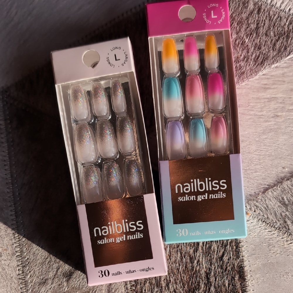 LOT Of 2 Nailbliss salon Gel Nails Press On Nails